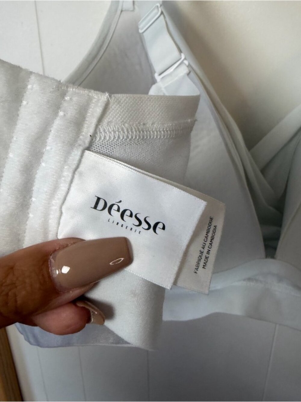 Deesse White Wireless Lounge Plunge Bra White Wire Free 48dd Lingerie Comfort - Picture 7 of 9